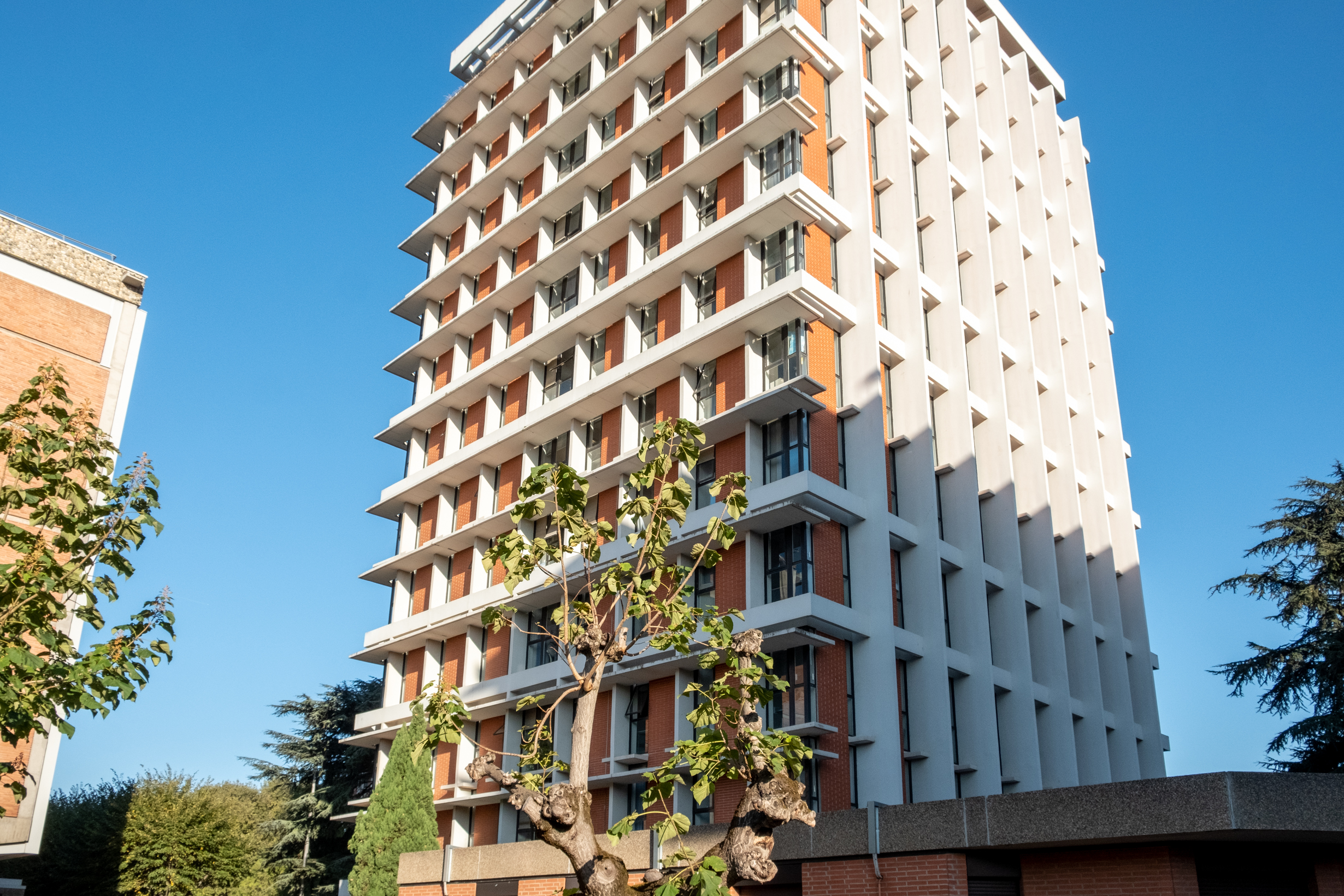Photo décrivant le bien Cité Administrative De Toulouse