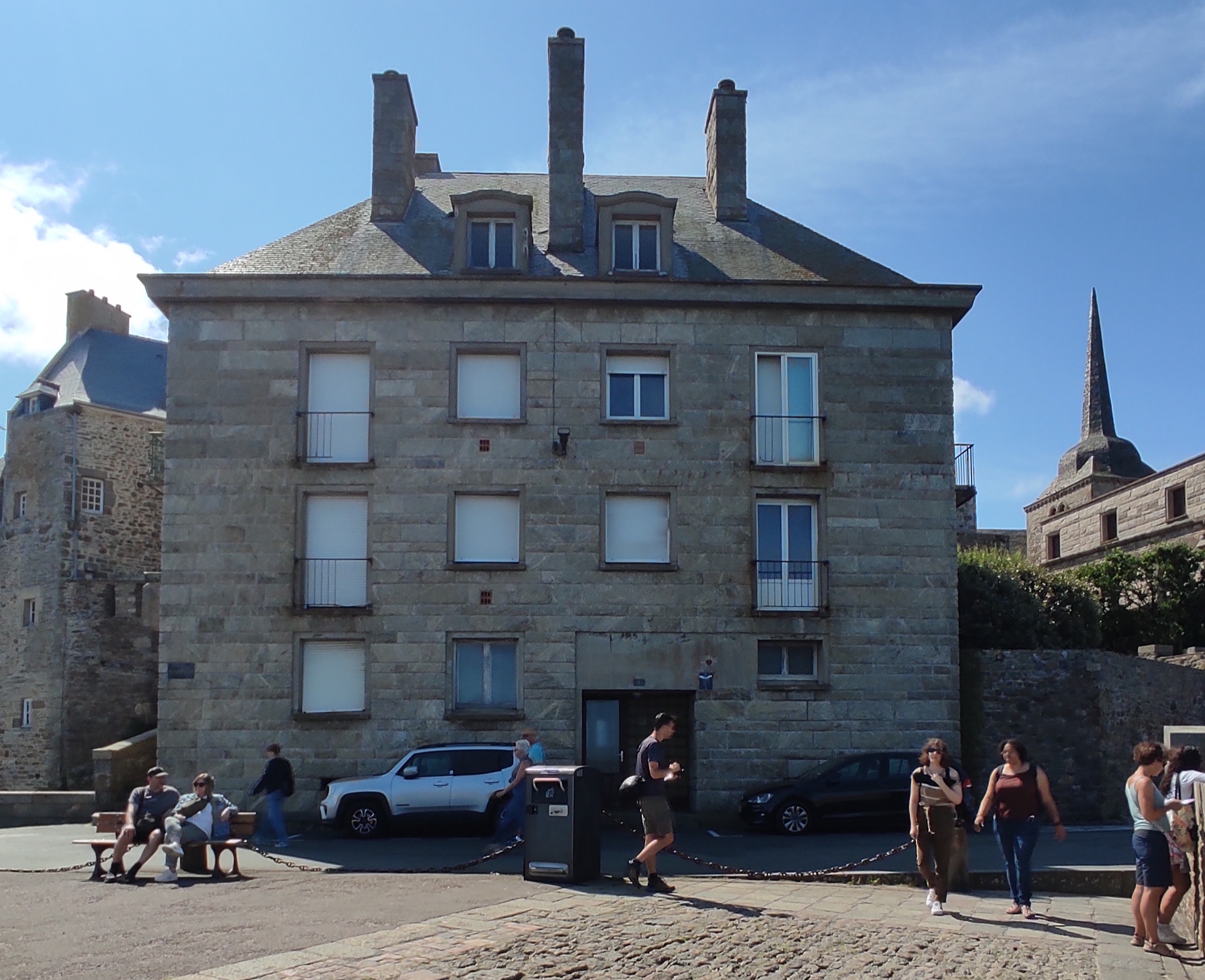 Photo décrivant le bien A Vendre: Bien D'exception - Saint Malo Intra Muros - Vue Mer Exceptionnelle