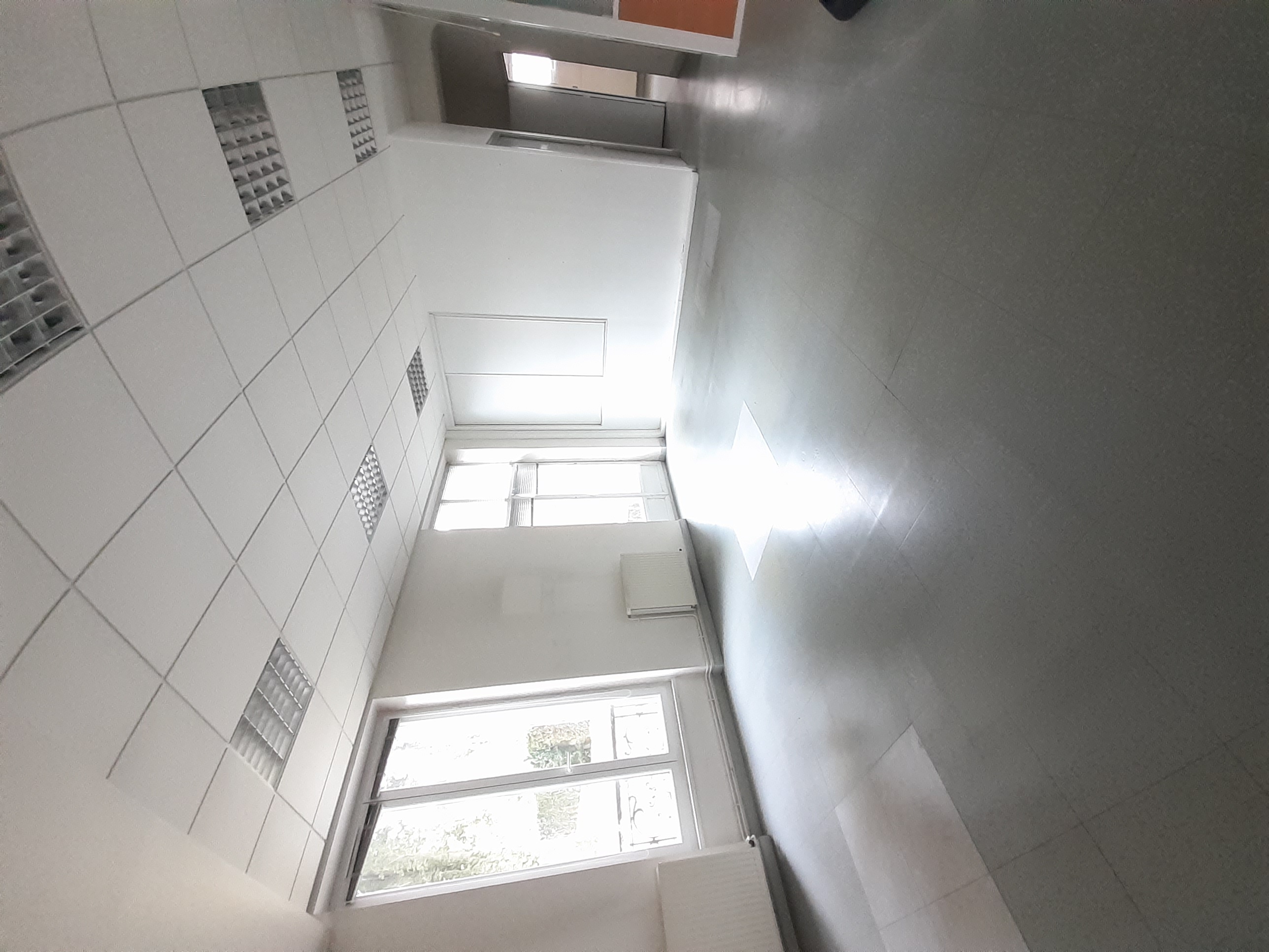 Photo décrivant le bien Immeuble De Bureau Type Maison De Maître D'environ 423 M² à Château Thierry à Une Heure De Paris