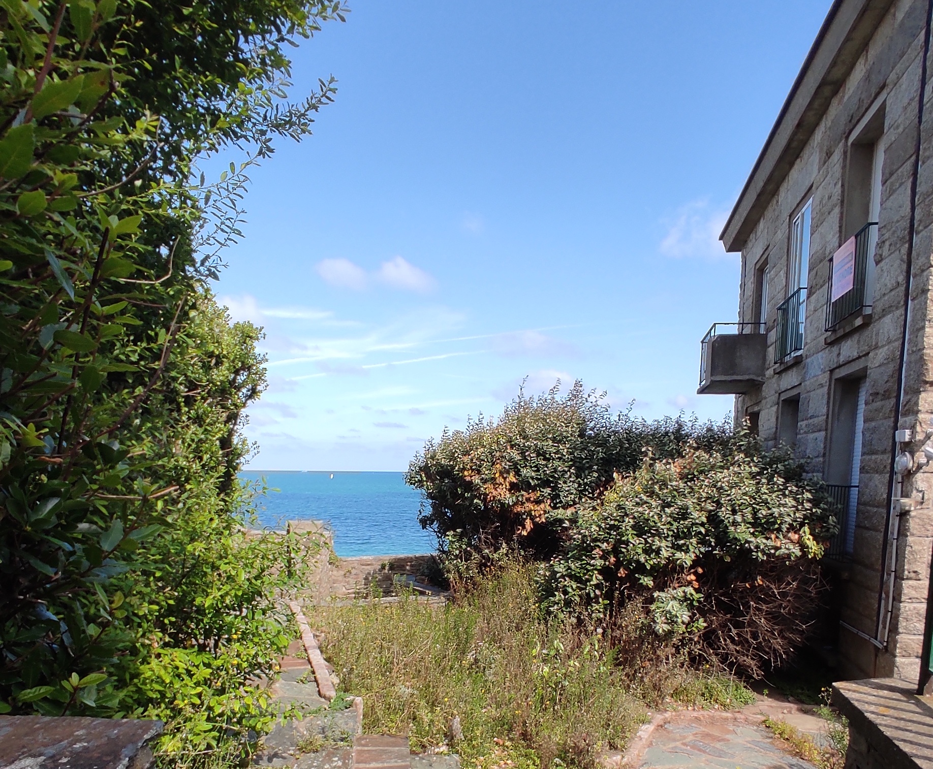 Photo décrivant le bien A Vendre: Bien D'exception - Saint Malo Intra Muros - Vue Mer Exceptionnelle