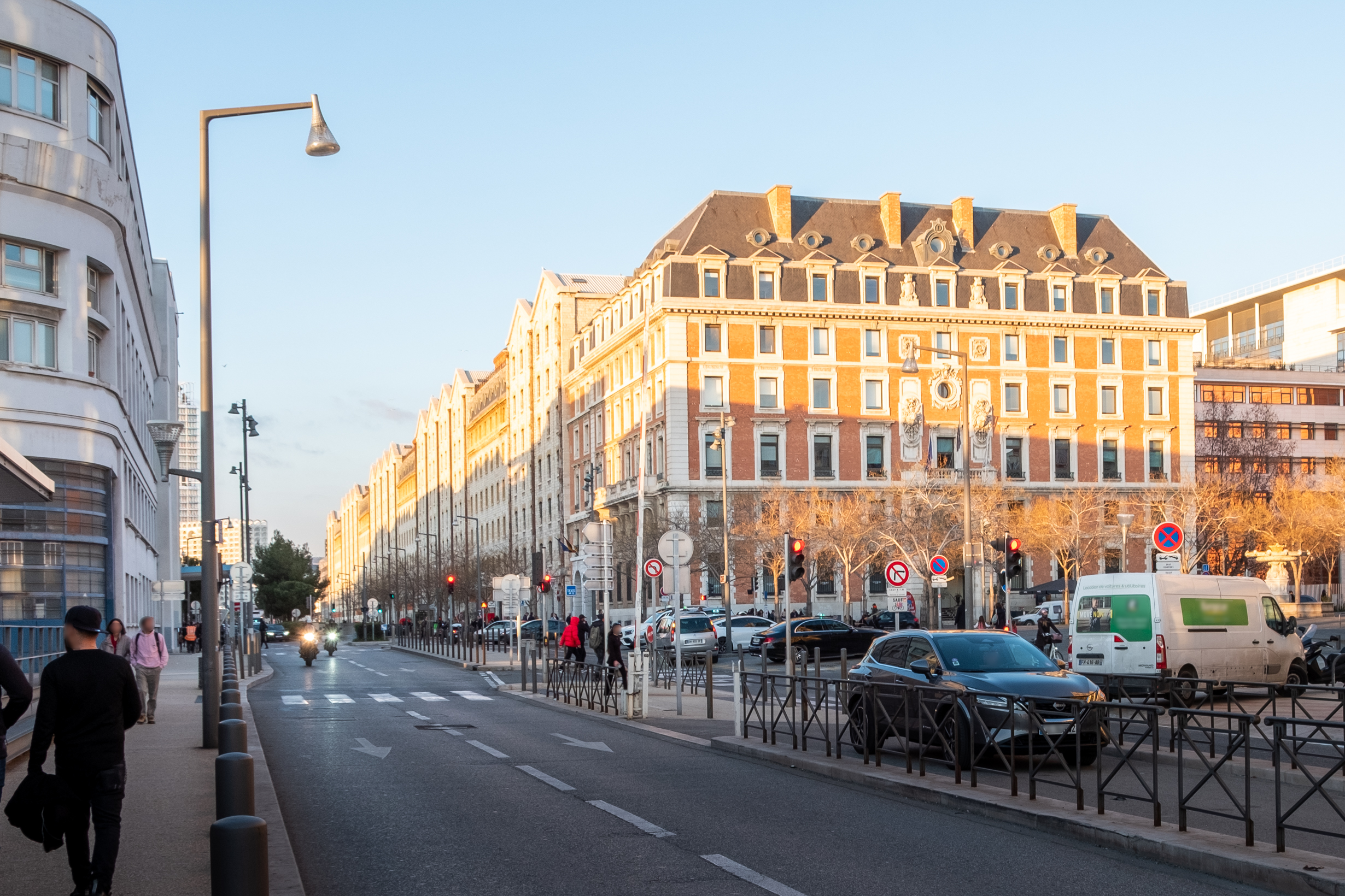 Photo décrivant le bien Bureaux En Copropriété Place De La Joliette à Marseille 2ème