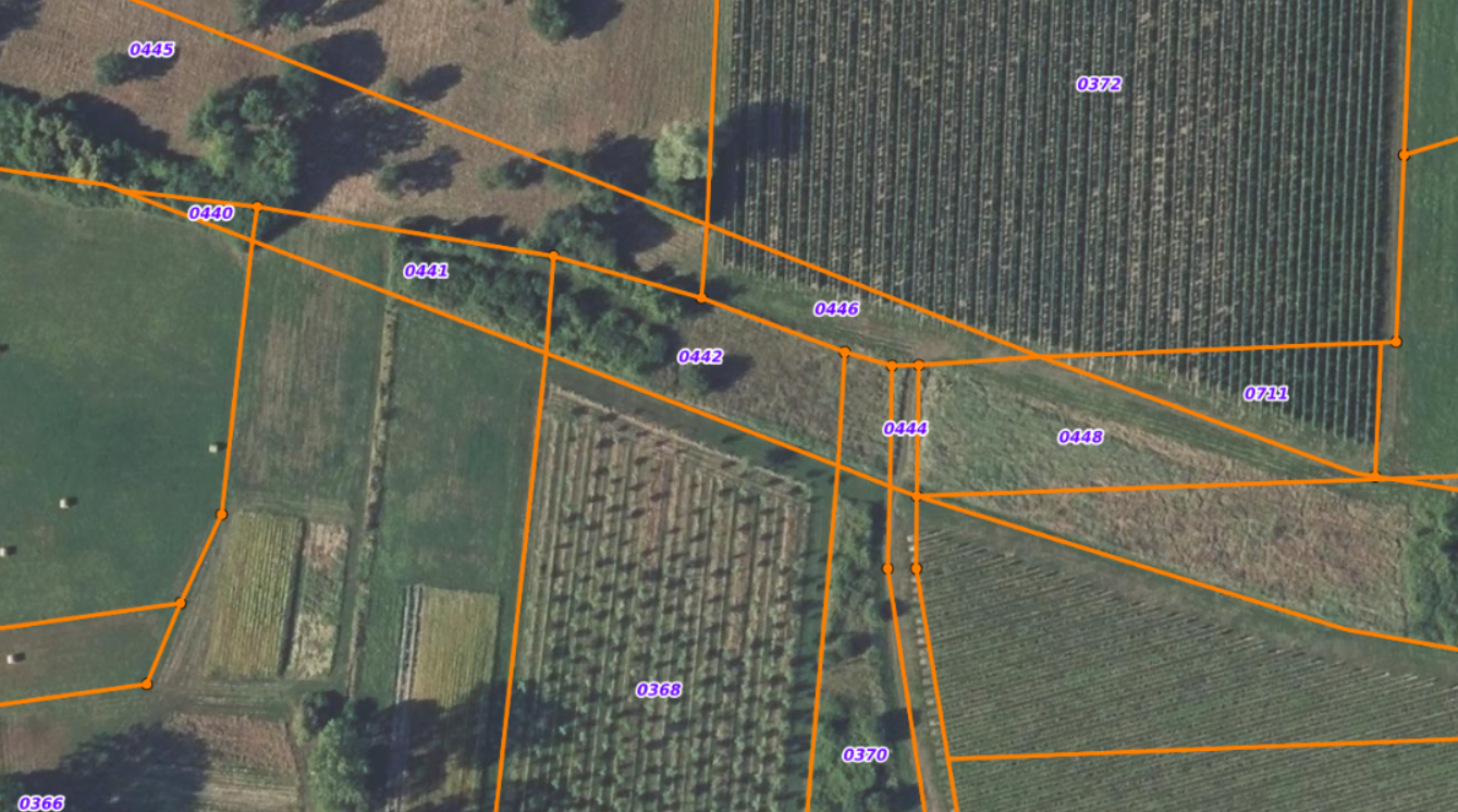 Photo décrivant le bien Un Lot De 3 Parcelles Agricoles