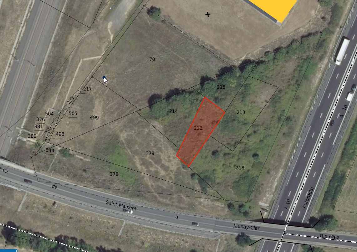 Photo décrivant le bien Terrain à Vendre à Jaunay-marigny