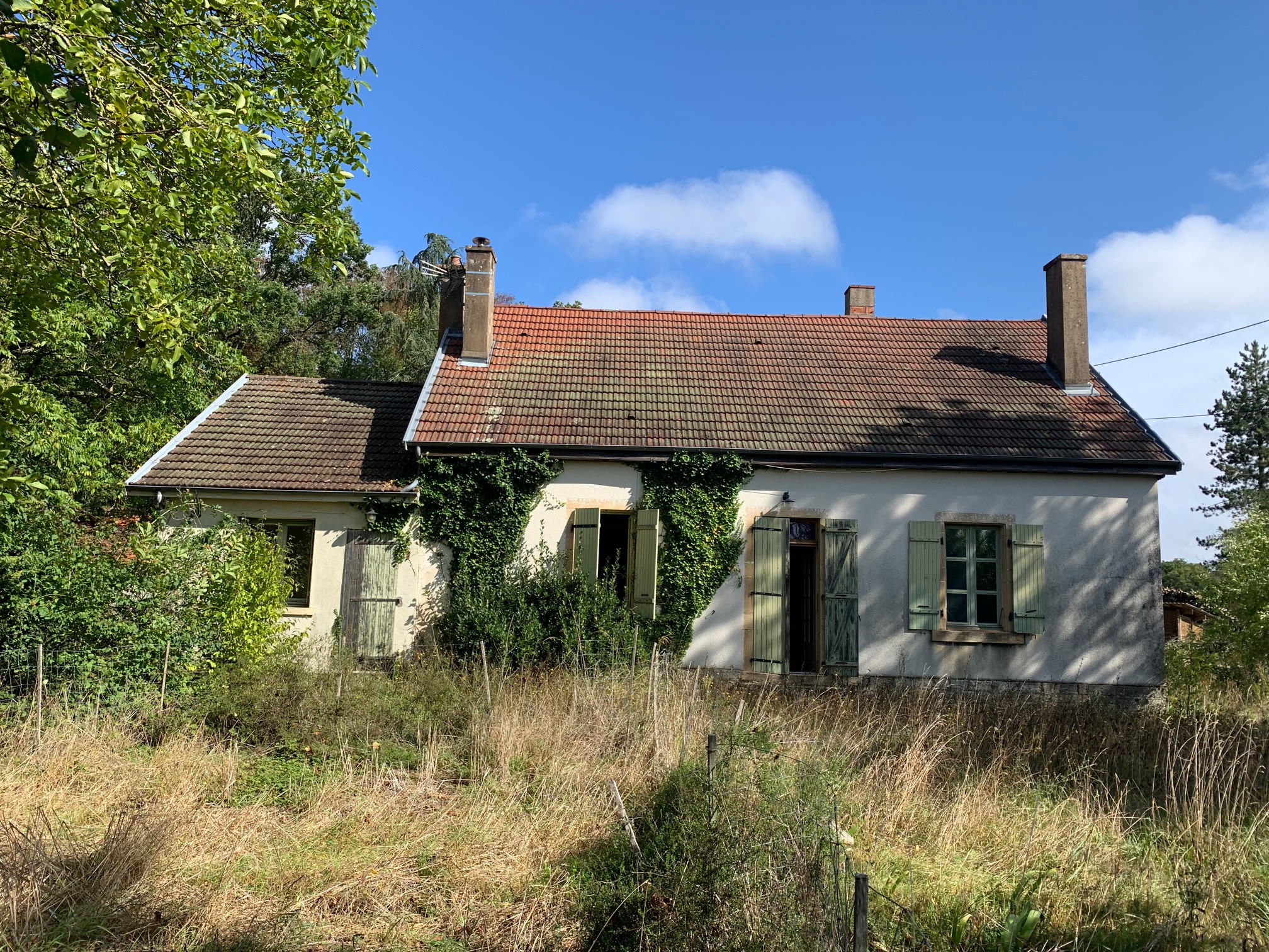 Photo décrivant le bien Maison Forestière De Tarsul à Noiron-sous-gevrey