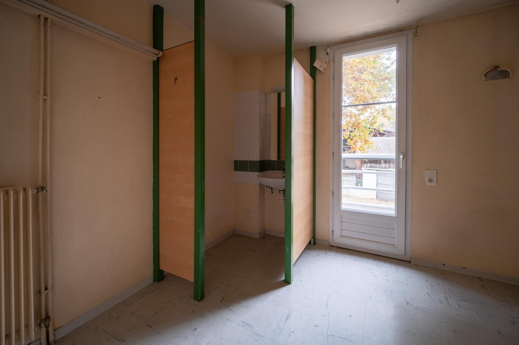 Photo décrivant le bien Immeuble De Logements