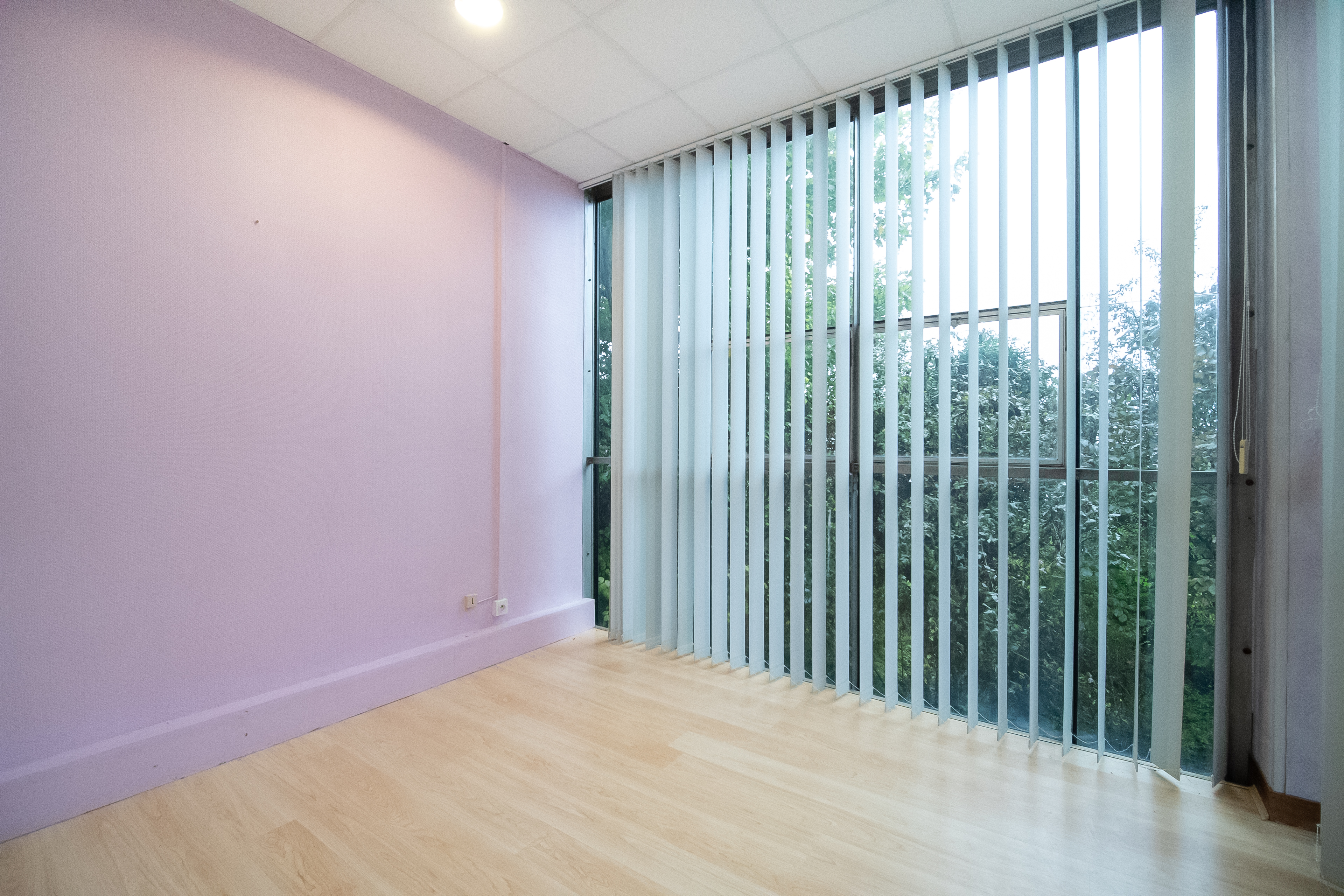 Photo décrivant le bien Immeuble à Usage De Bureau - Amiens (80)