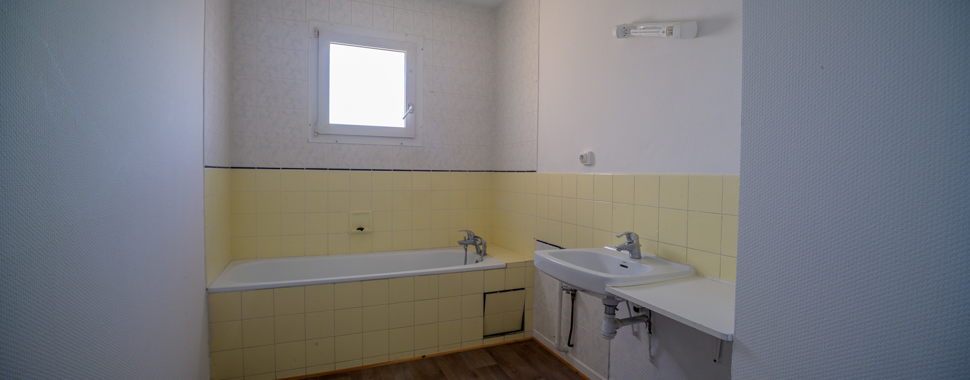 Photo décrivant le bien Idéal Investisseur: Bel Ensemble Immobilier De 16 Logements