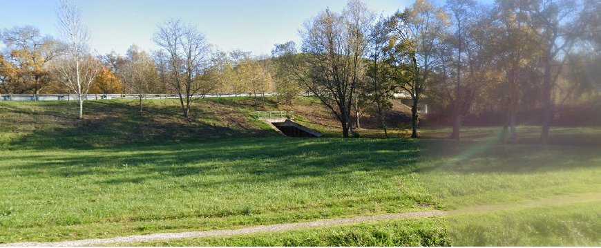 Photo décrivant le bien Terrain Arboré à Proximité D'agen