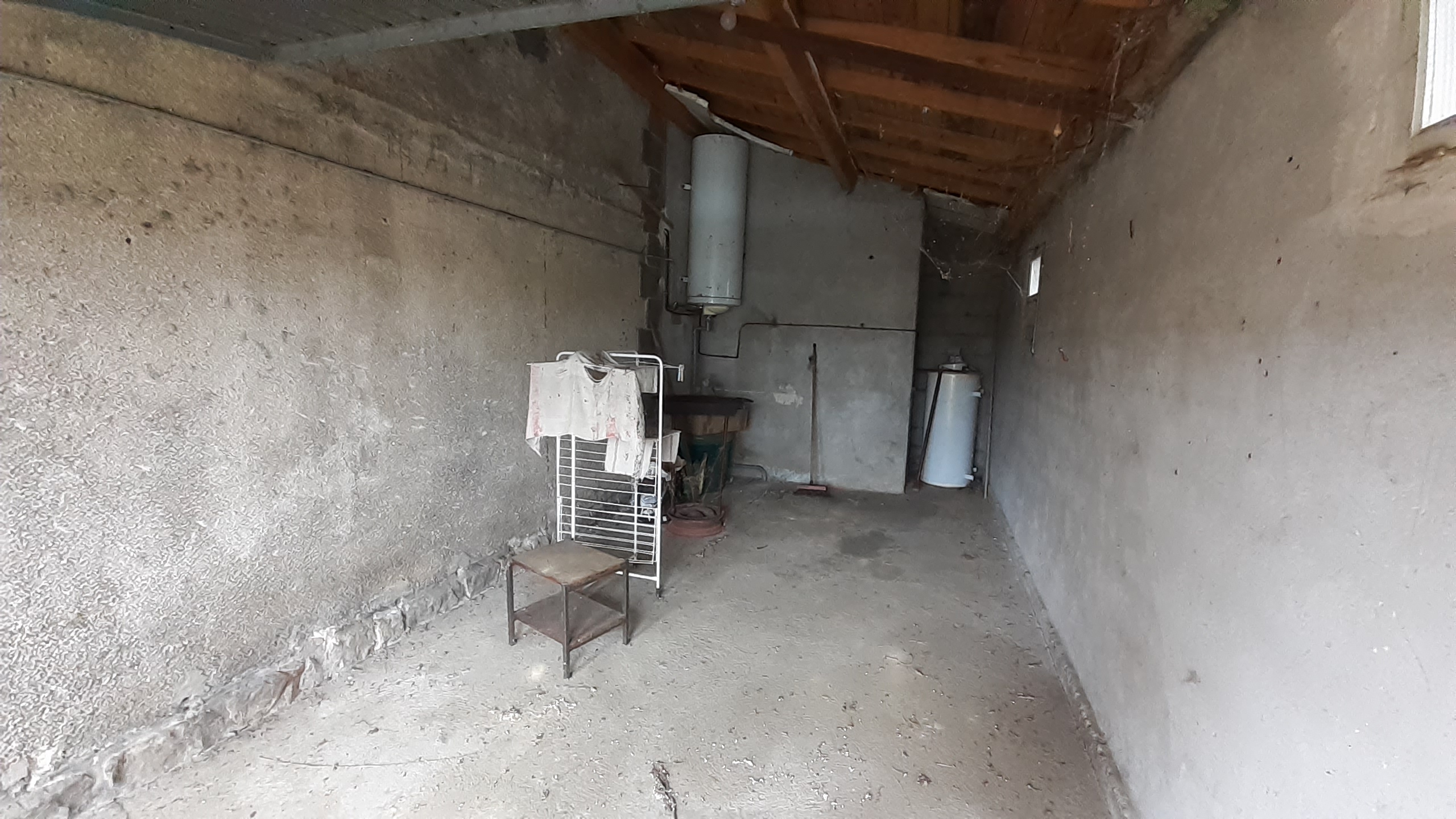 Photo décrivant le bien Maison De Garde-barrière à Ruynes En Margeride