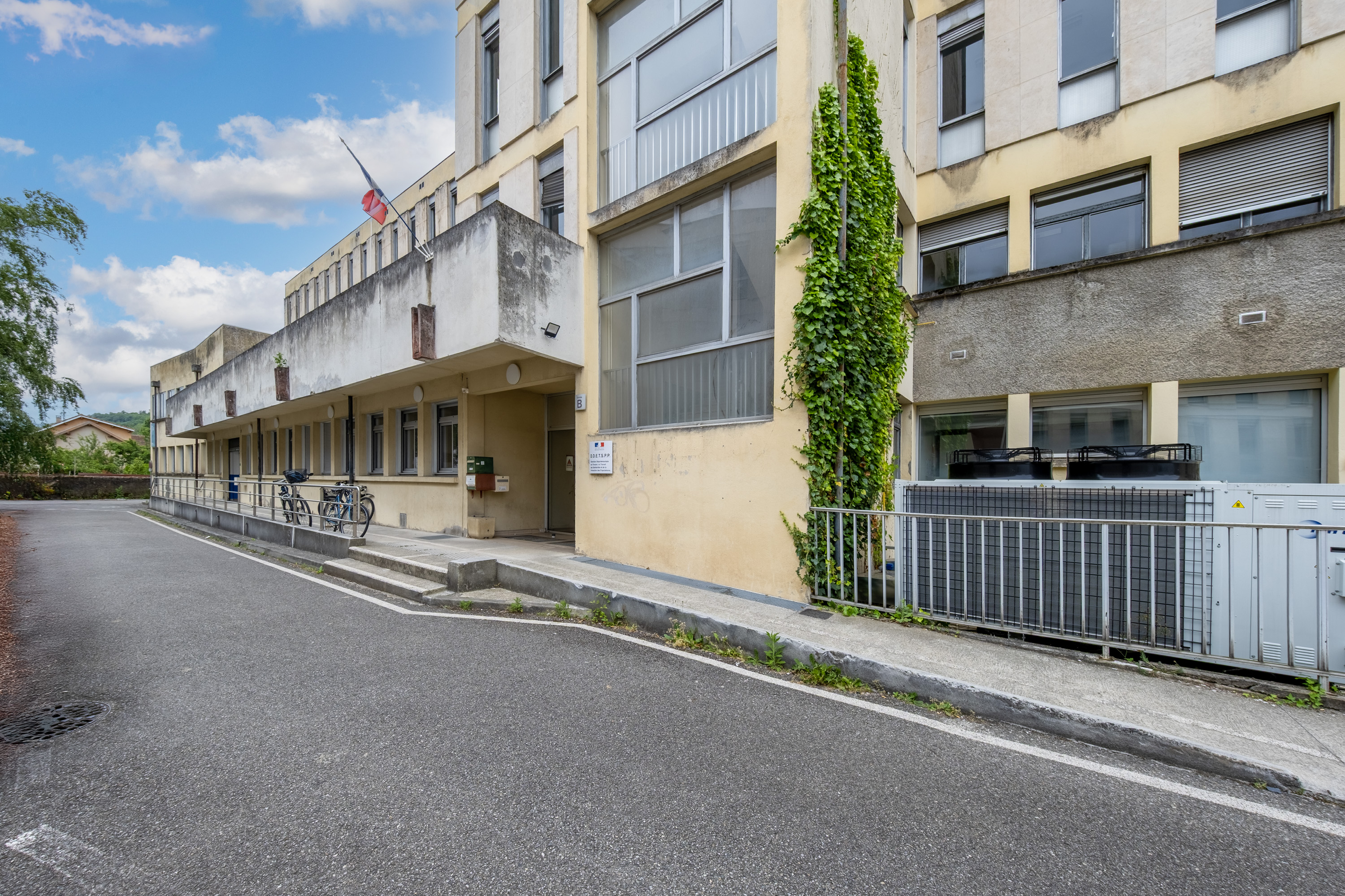 Photo décrivant le bien Cession D'un Lot à Usage De Bureaux Dans Le Centre-ville De Foix