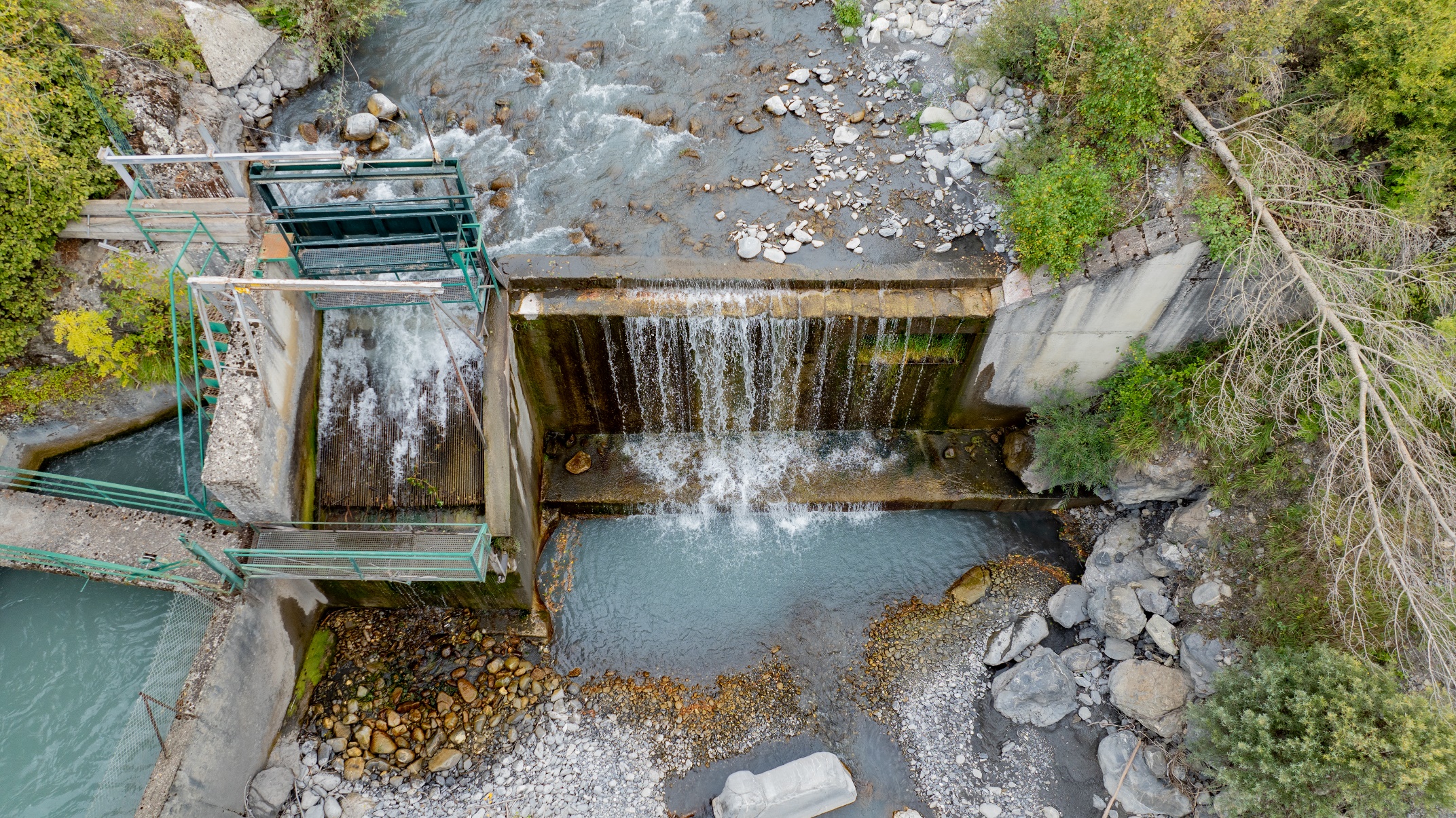 Photo décrivant le bien Appel D'offres Public Pour La Mise à Disposition D'une Centrale Hydroélectrique- Hautes-alpes (05)