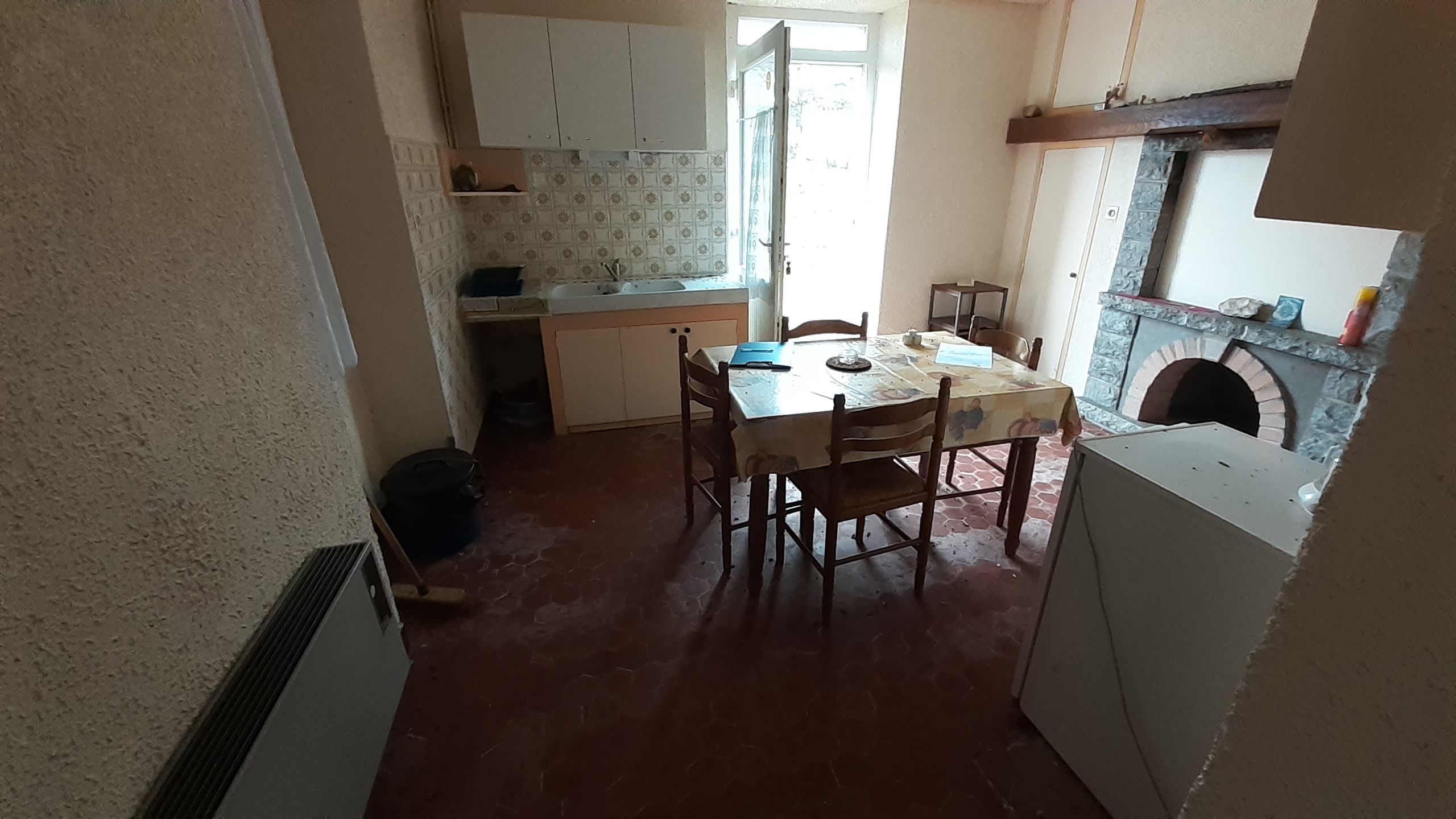 Photo décrivant le bien Maison De Garde-barrière à Ruynes En Margeride