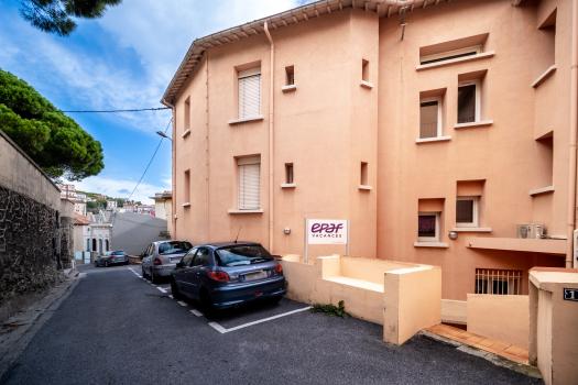 Photo décrivant le bien Immeuble Avec Vue Mer- Centre Ville De Cerbère
