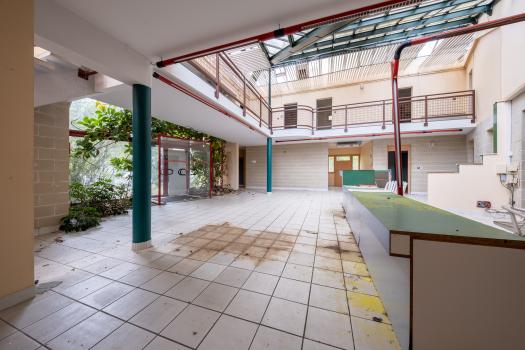 Photo décrivant le bien Bureaux Et Espace Vert à Port-ste-marie (47)
