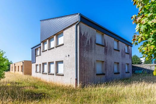 Photo décrivant le bien Immeuble De Bureau Situé à Un Emplacement Stratégique Proche D'evreux