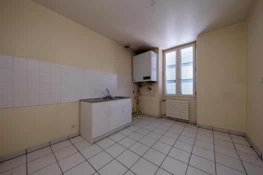 Photo décrivant le bien Immeuble Mixte Grande Rue à Aigueperse