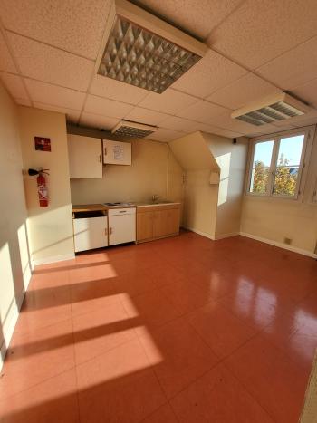 Photo décrivant le bien Immeuble De Bureaux à Beaune