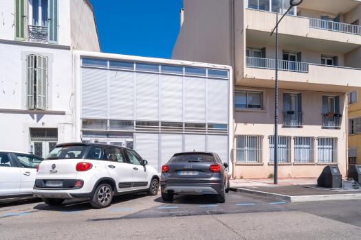 Photo décrivant le bien Locaux De Bureaux à Vendre à La Seyne Sur Mer