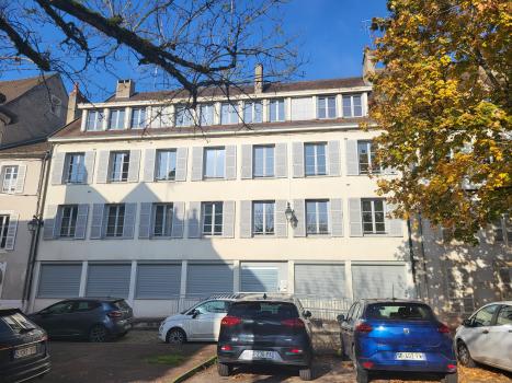 Photo décrivant le bien Immeuble De Bureaux à Beaune