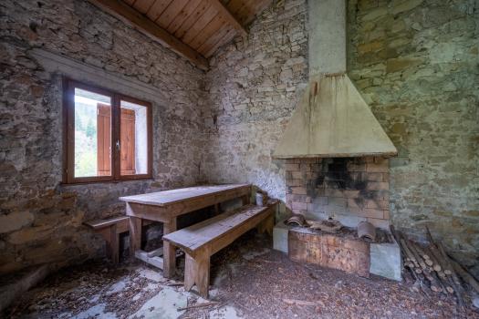 Photo décrivant le bien Cession D'une Ancienne Maison Forestière - Roqueredonde (34)