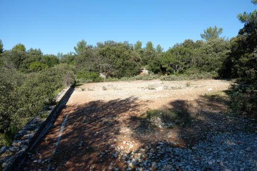 Photo décrivant le bien Terrain Naturel Avec Ancien Ouvrage Militaire
