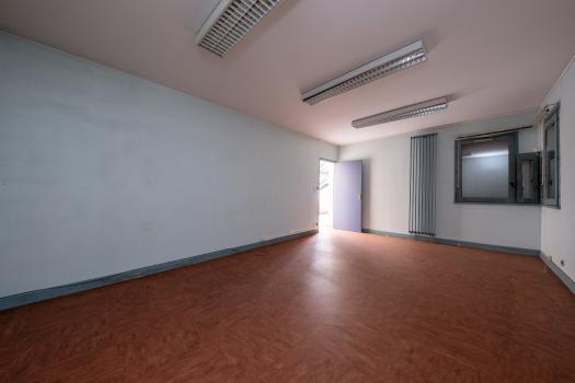 Photo décrivant le bien Bureaux Et Espace Vert à Port-ste-marie (47)
