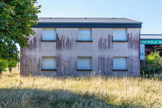 Photo décrivant le bien Immeuble De Bureau Situé à Un Emplacement Stratégique Proche D'evreux